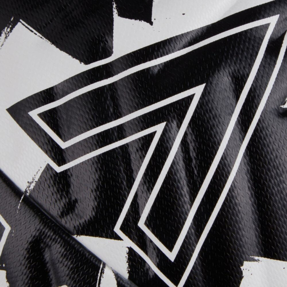 Мяч футб. MITRE Ultimax One, 5-B0152B99, р.5, FIFA PRO, 4 пан, ТПУ, термосшивка, бело-черный