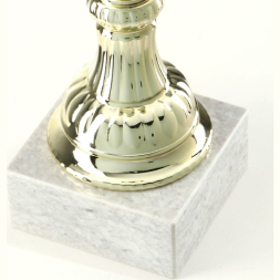 Кубок 132A, наградная фигура, золото, подставка камень, 28 × 10 × 9 см.
